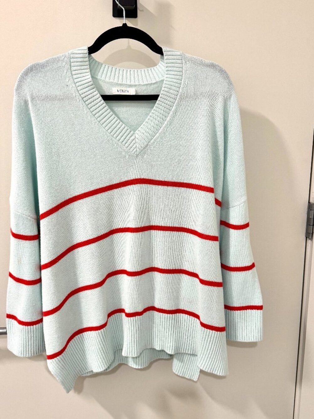 V neck sweater